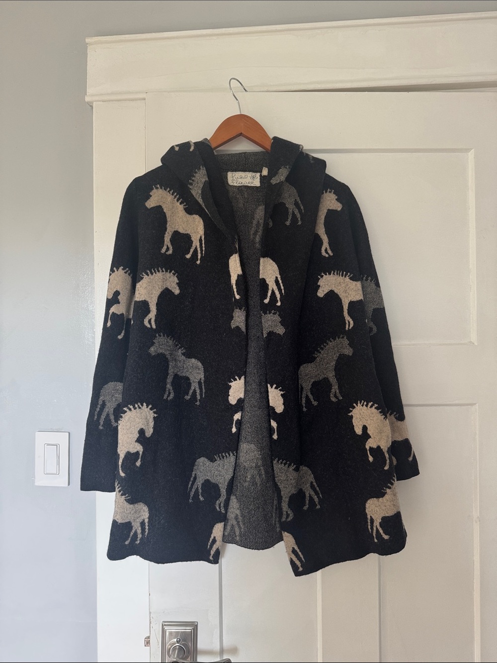 Field flower drassage horse sweater